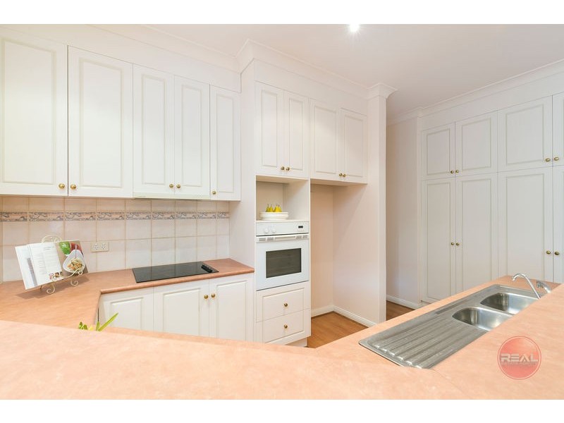 8 Waverley Terrace, Hove SA 5048