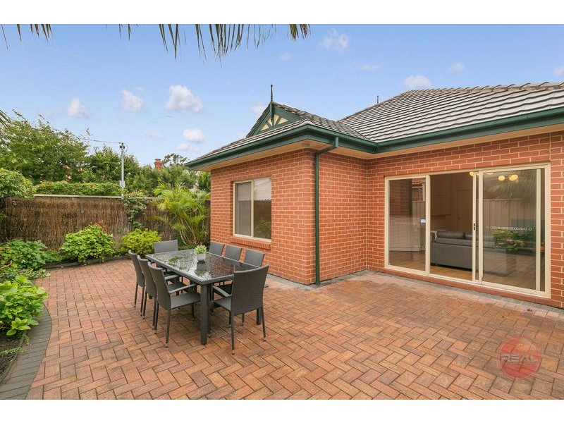 8 Waverley Terrace, Hove SA 5048