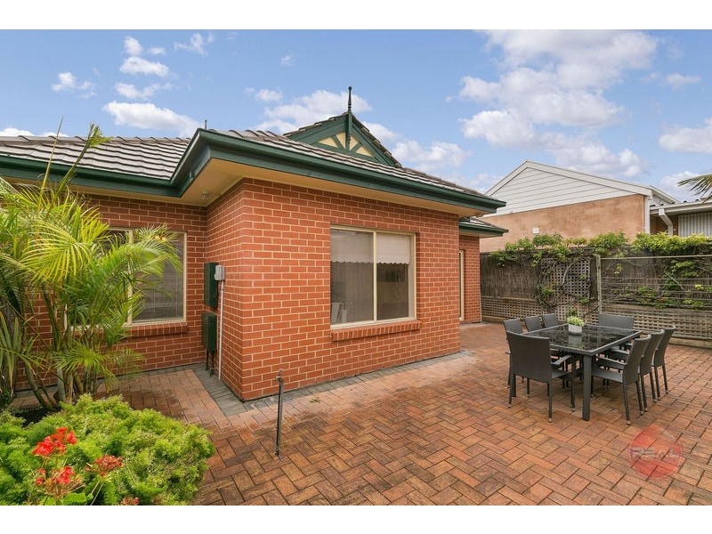 8 Waverley Terrace, Hove SA 5048