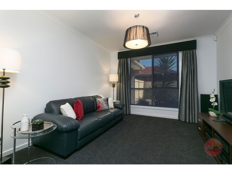 4 Pildappa Avenue, Park Holme SA 5043