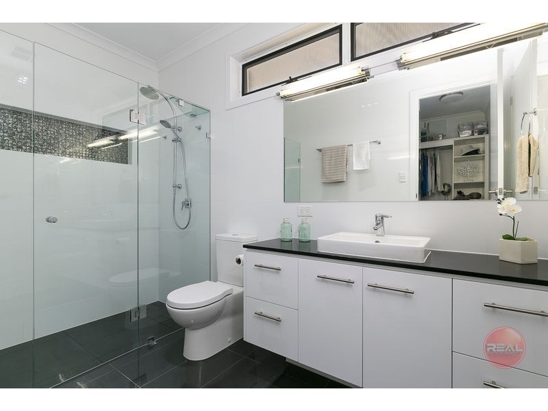 4 Pildappa Avenue, Park Holme SA 5043