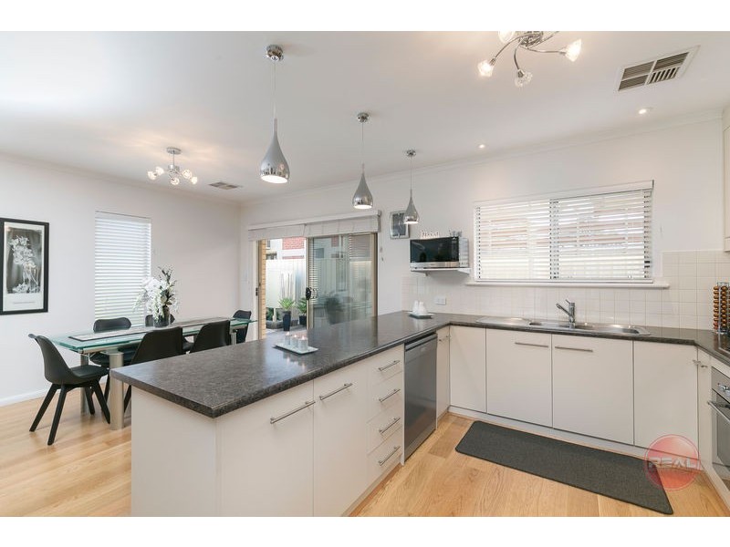 4/11a Glengyle Avenue, Woodville North SA 5012