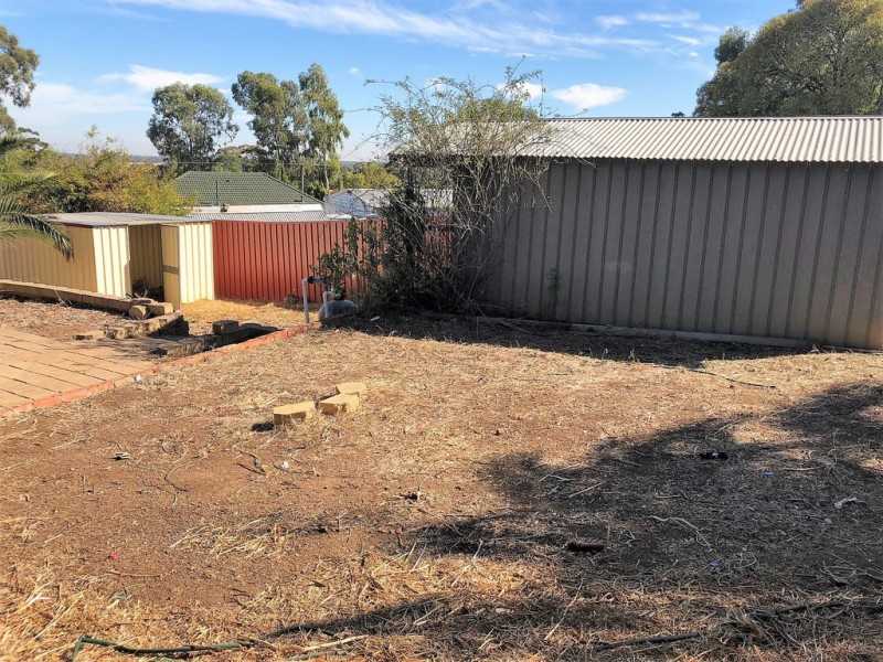 17 Linton Road, Para Hills SA 5096