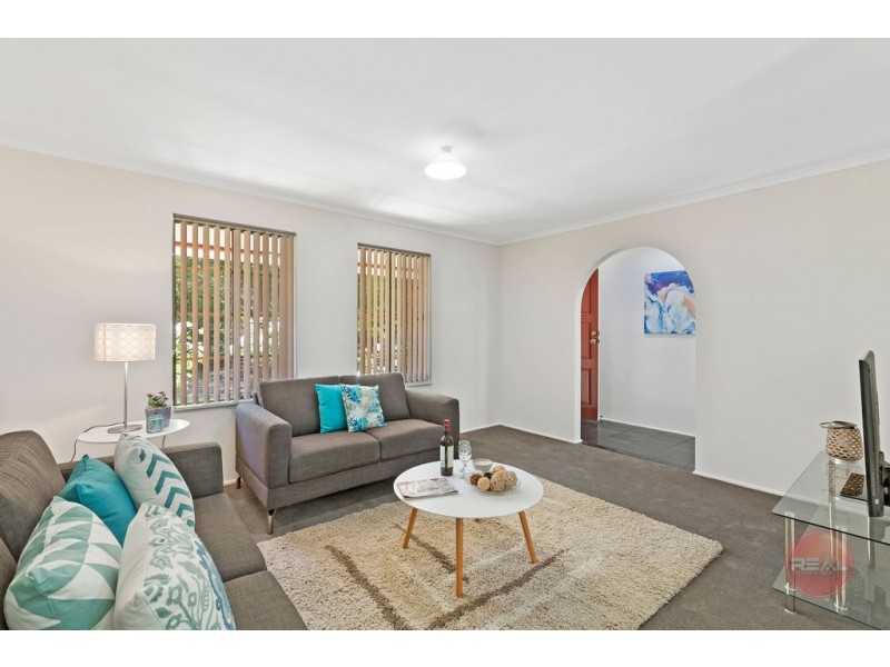 1 Abberton Street, Flagstaff Hill SA 5159