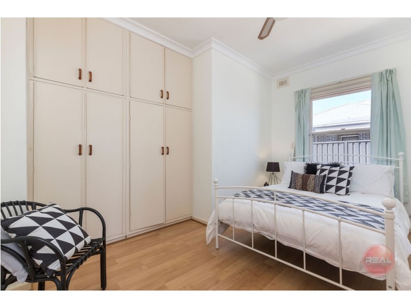 33 Condada Avenue, Park Holme SA 5043