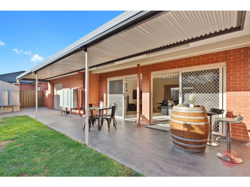 44 Wallala Avenue, Park Holme SA 5043