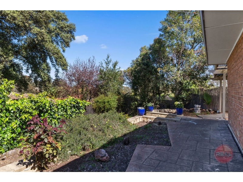 18 The Pines Close, Happy Valley SA 5159