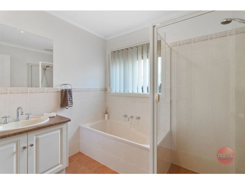 1 Benacre Close, Happy Valley SA 5159