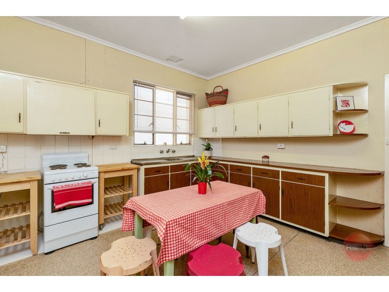 4 Nunyah Avenue, Park Holme SA 5043