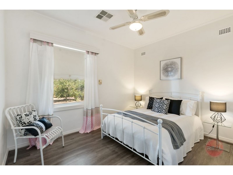 299 Oaklands Road, Marion SA 5043