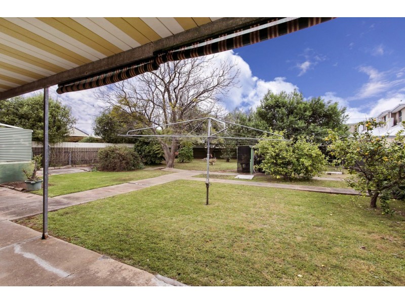 28 Johnstone Road, Oaklands Park SA 5046