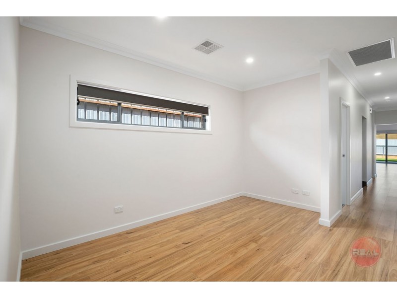 76 Celtic Avenue, Clovelly Park SA 5042