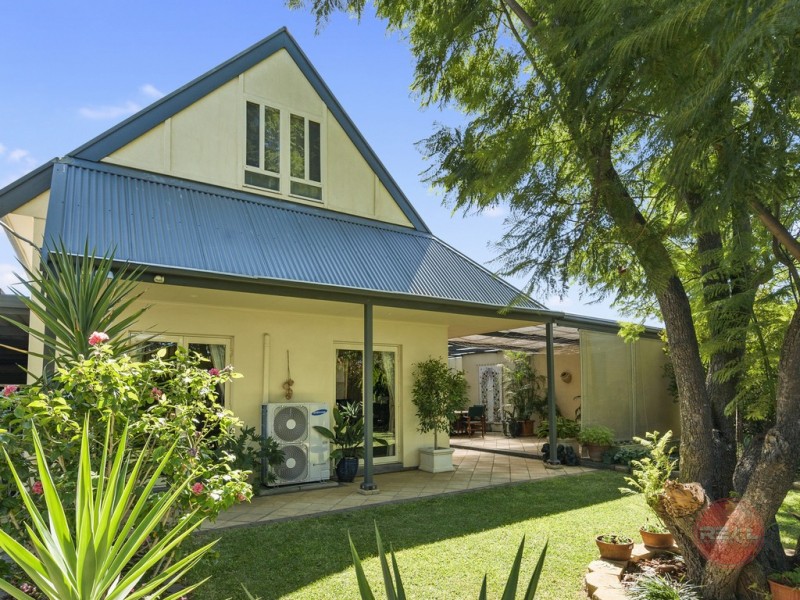 6 Sandison Avenue, Park Holme SA 5043