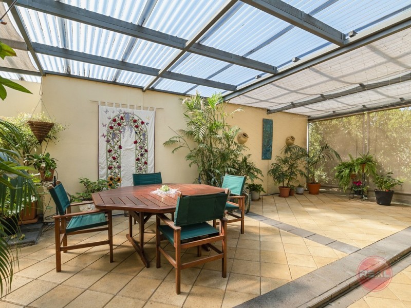 6 Sandison Avenue, Park Holme SA 5043