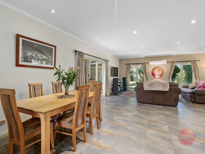 6 Sandison Avenue, Park Holme SA 5043