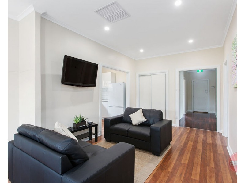 Room at 3 Deepdene Avenue, Mitchell Park SA 5043