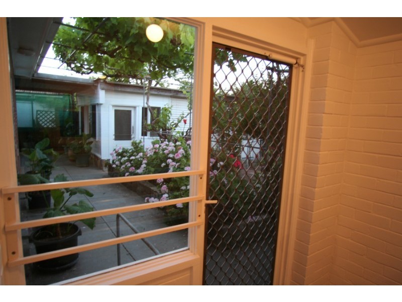 10 Mattner Avenue, Glenelg North SA 5045