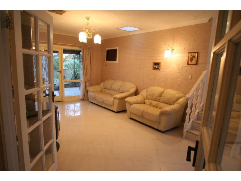 15 Windemere Place, O’halloran Hill SA 5158