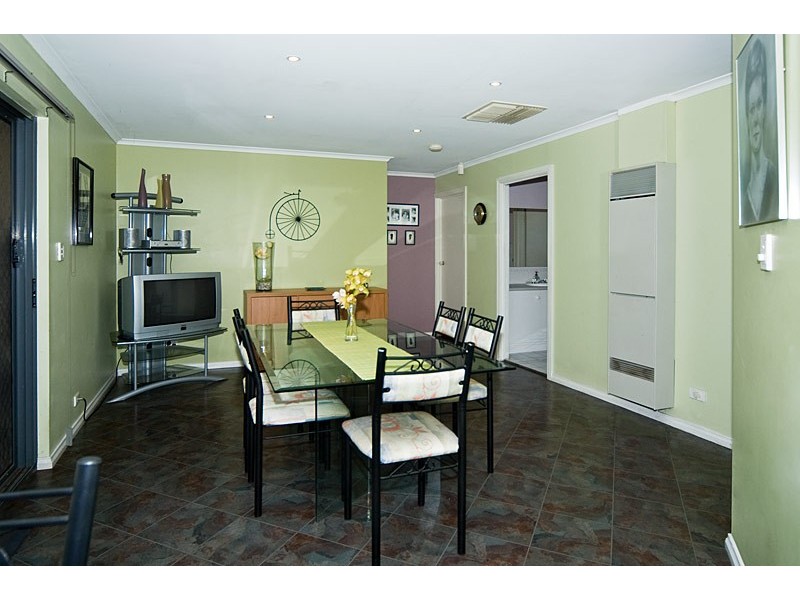 42 Spinnaker Cct, Sheidow Park SA 5158