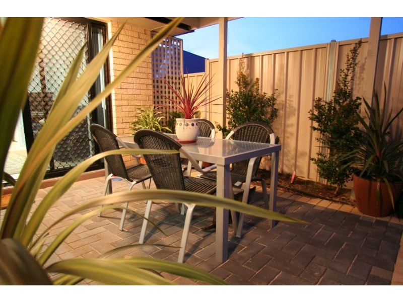 Res 2, 1-3 Scarborough Tce, Dover Gardens SA 5048