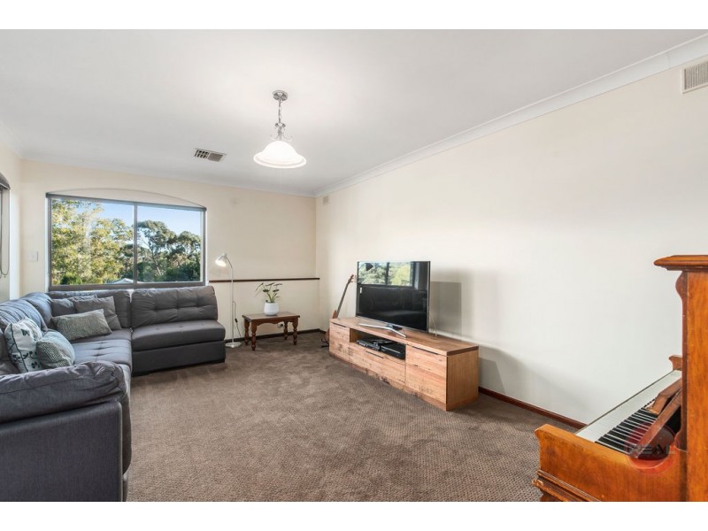 22 Broadmeadow Drive, Flagstaff Hill SA 5159