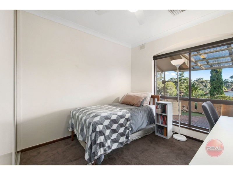 22 Broadmeadow Drive, Flagstaff Hill SA 5159
