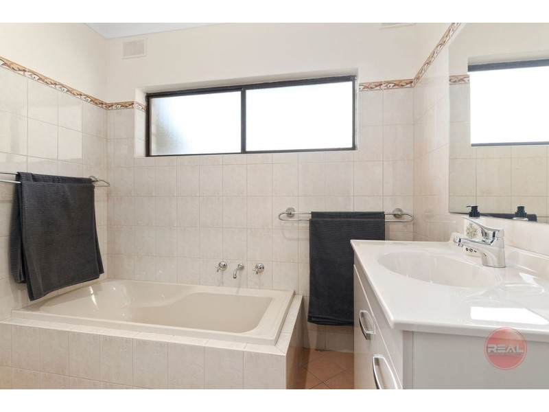 22 Broadmeadow Drive, Flagstaff Hill SA 5159