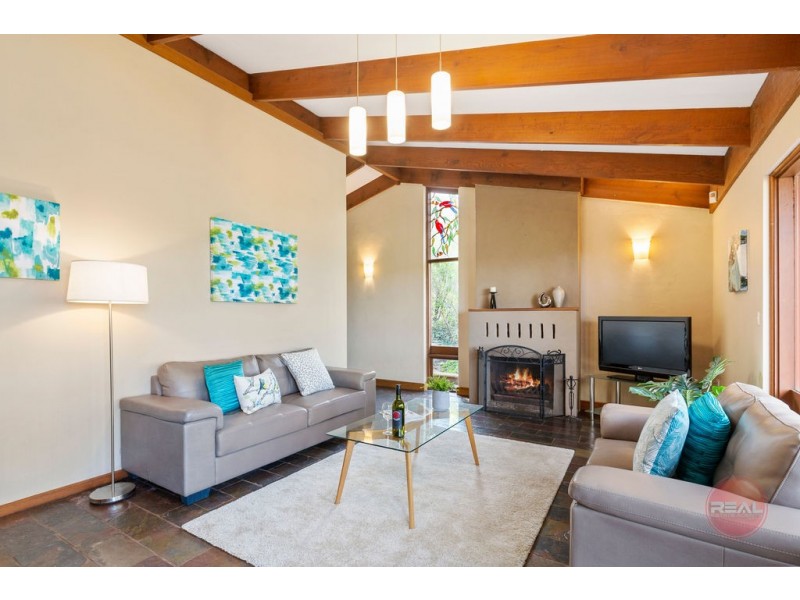 17 Wychwood Grove, Upper Sturt SA 5156