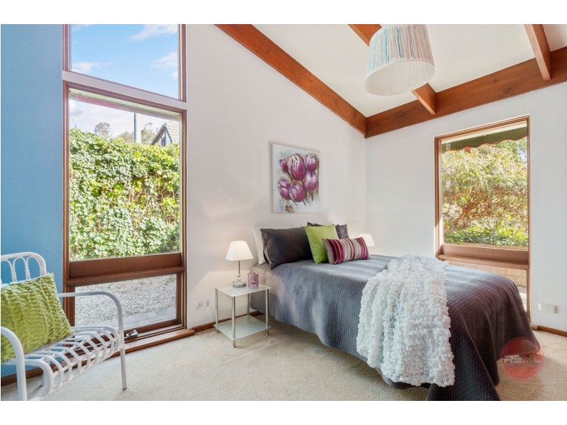 17 Wychwood Grove, Upper Sturt SA 5156