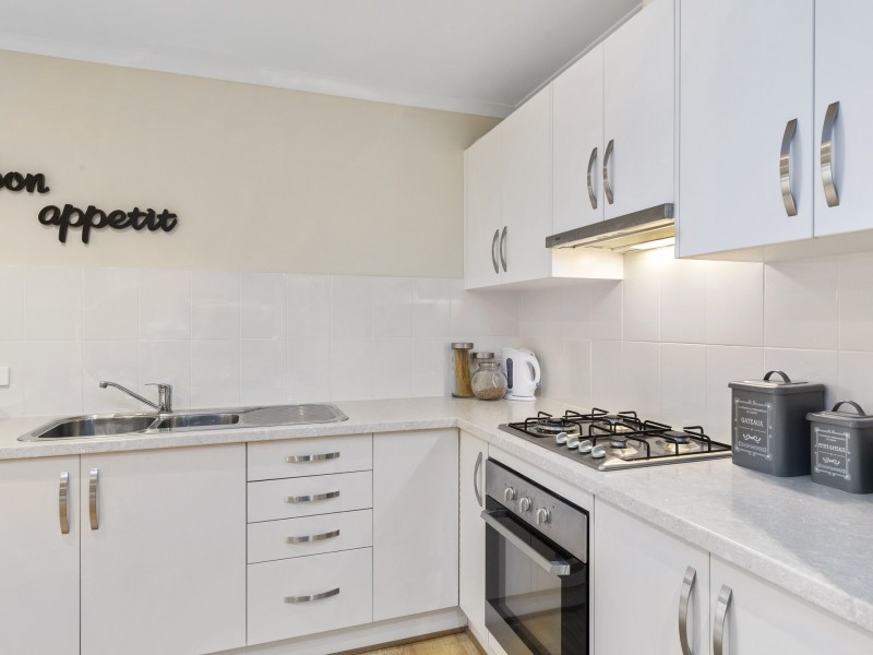 42b Nilpena Avenue, Park Holme SA 5043