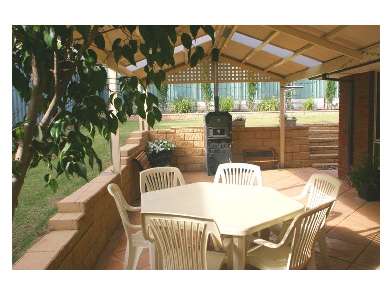 7 Magazine Drive, Walkley Heights SA 5098