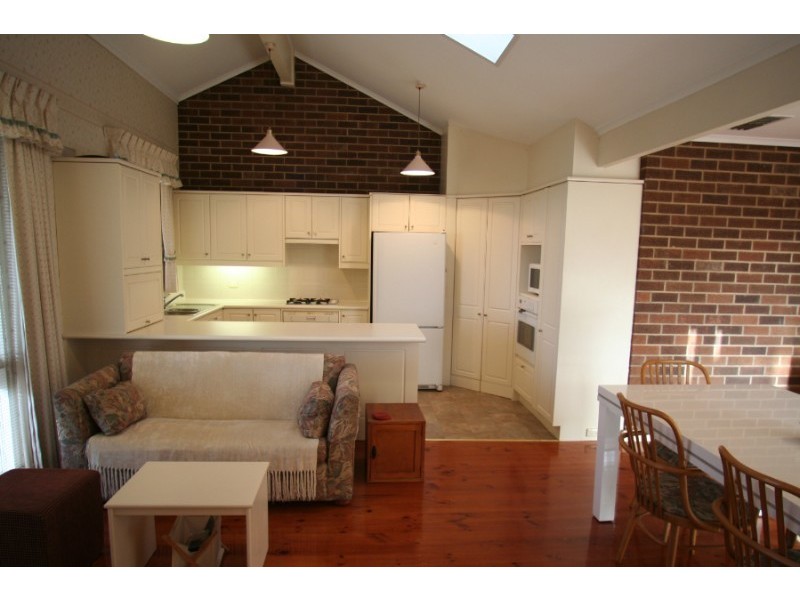 7 Lowanna Road, Seaview Downs SA 5049