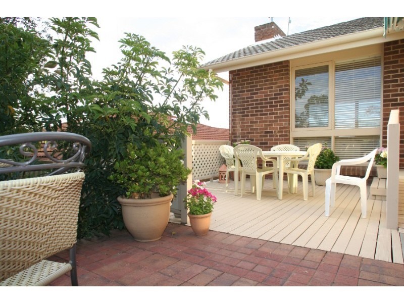 7 Lowanna Road, Seaview Downs SA 5049
