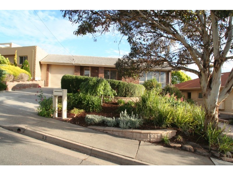 7 Lowanna Road, Seaview Downs SA 5049