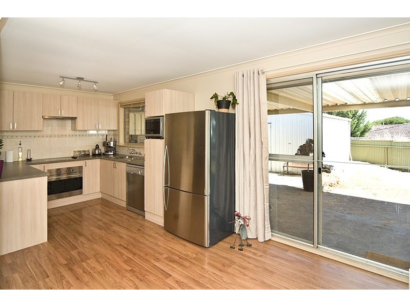 9 Glenhelen Road, Morphett Vale SA 5162