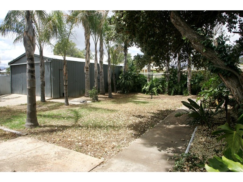 24 Kingston Avenue, Seacombe Gardens SA 5047