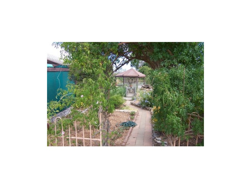 42 Majorca Road, Hackham West SA 5163