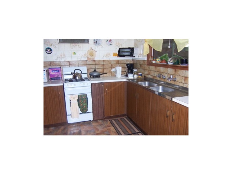 42 Majorca Road, Hackham West SA 5163