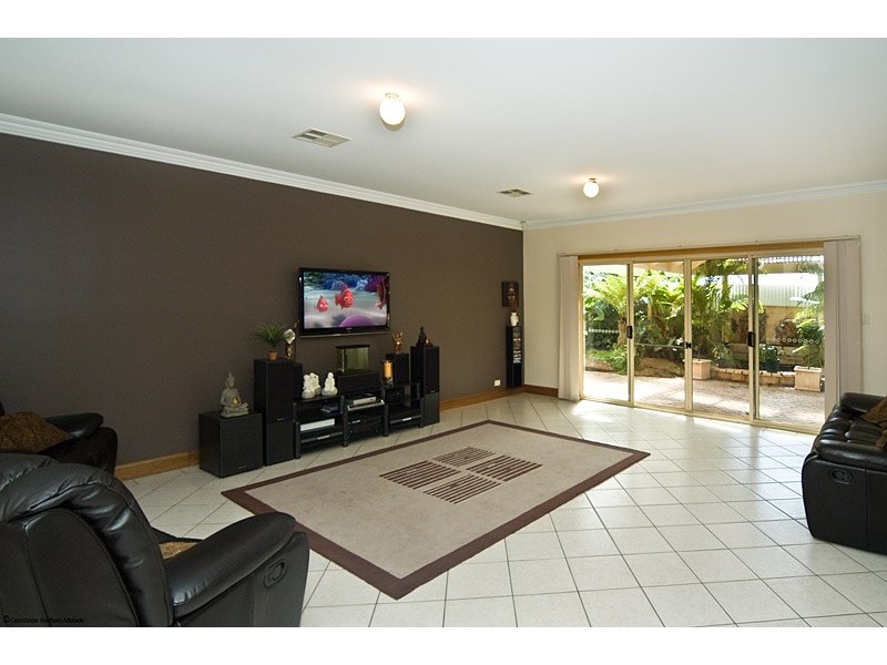 11 Victor Harbor Rd, Old Noarlunga SA 5168