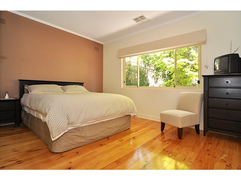 18 Jacaranda Drive, Coromandel Valley SA 5051