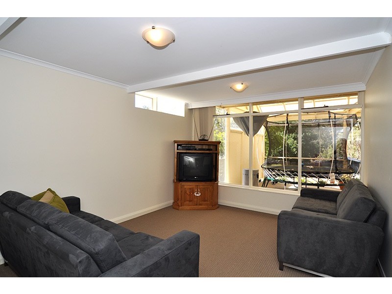 18 Jacaranda Drive, Coromandel Valley SA 5051