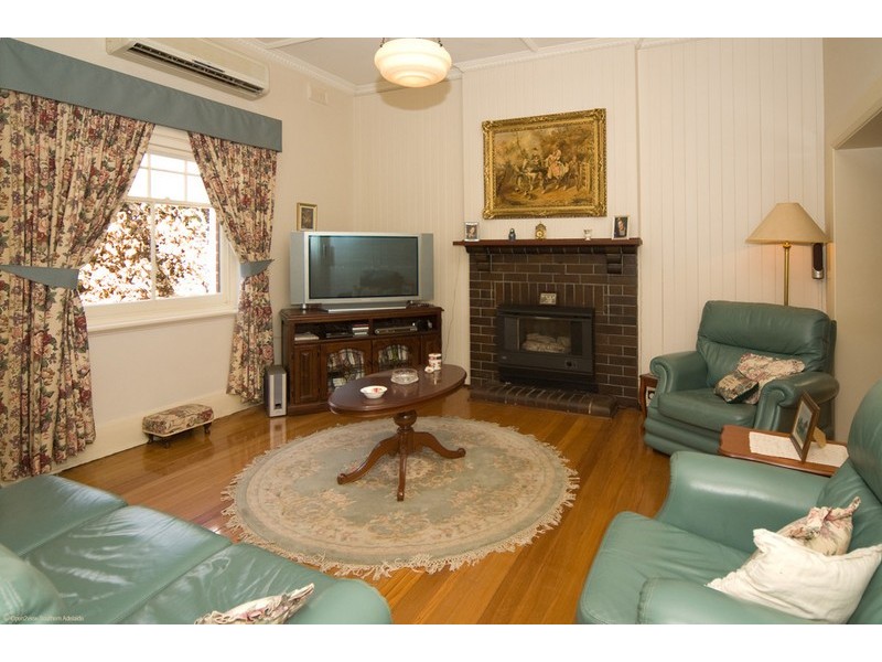 9 Castle Avenue, Prospect SA 5082