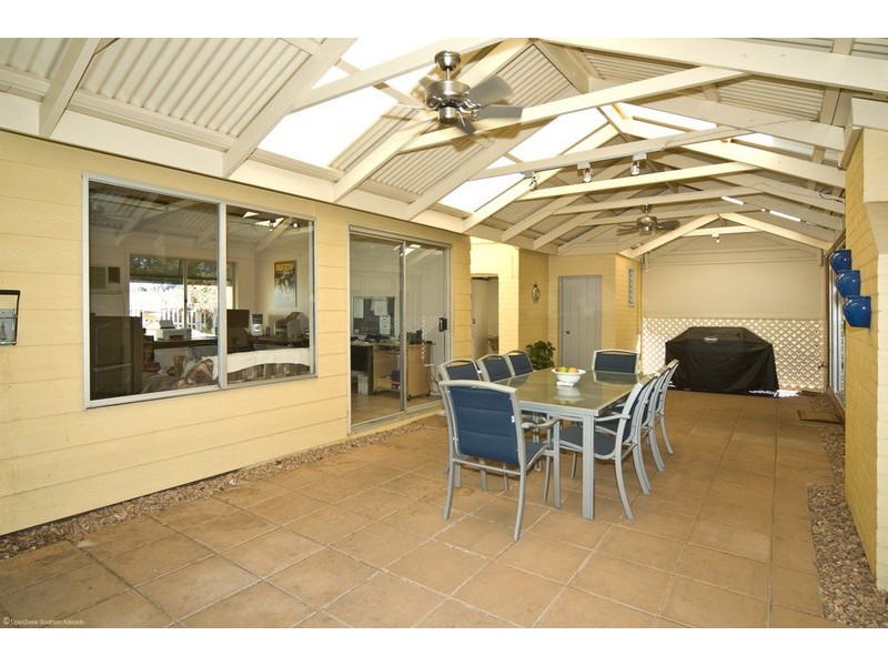 9 Castle Avenue, Prospect SA 5082