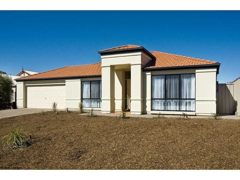 3 Westbury Ct, Woodcroft SA 5162