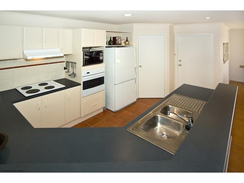 3 Westbury Ct, Woodcroft SA 5162