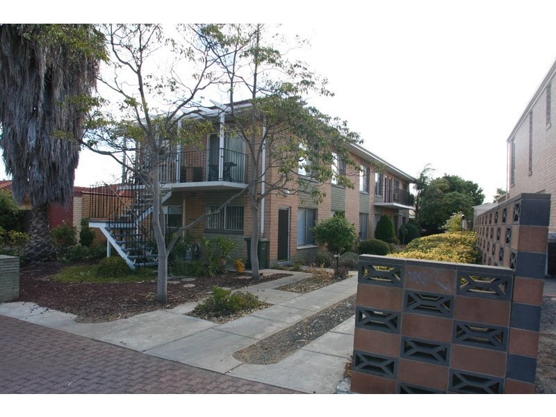 2/21 David Avenue, Glenelg North SA 5045