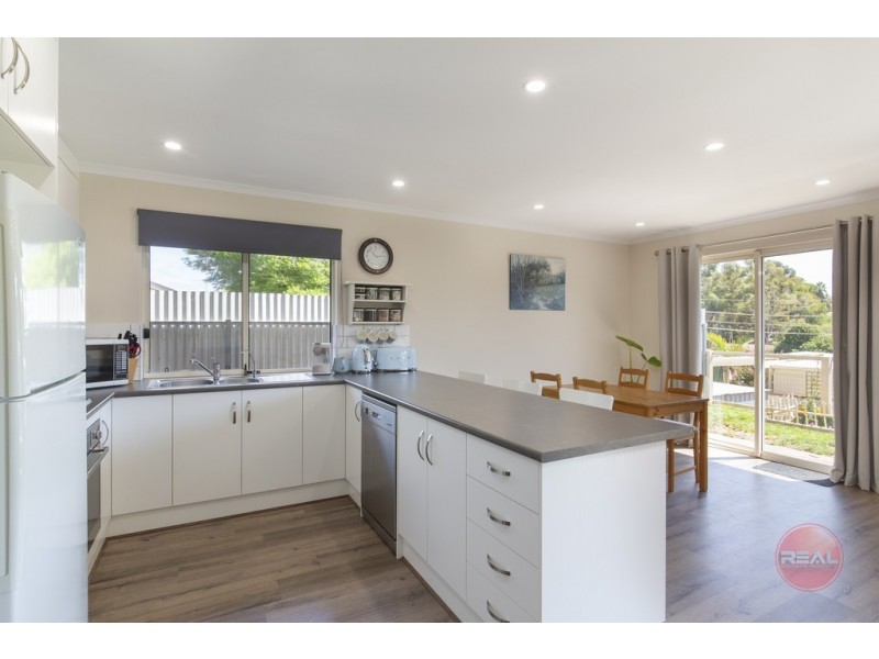 11 Alexander Crescent, Hackham SA 5163