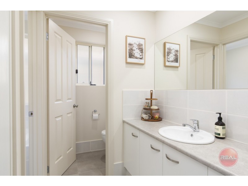 11 Alexander Crescent, Hackham SA 5163