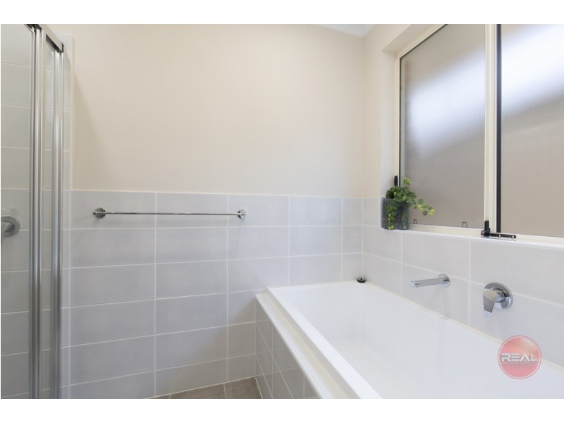 11 Alexander Crescent, Hackham SA 5163