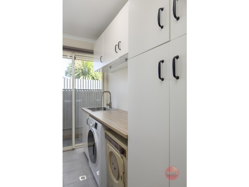 11 Alexander Crescent, Hackham SA 5163